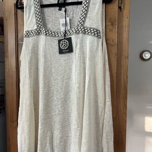 Bobeau White/Cream Sleeveless Tank with Woven Embroidered Neckline